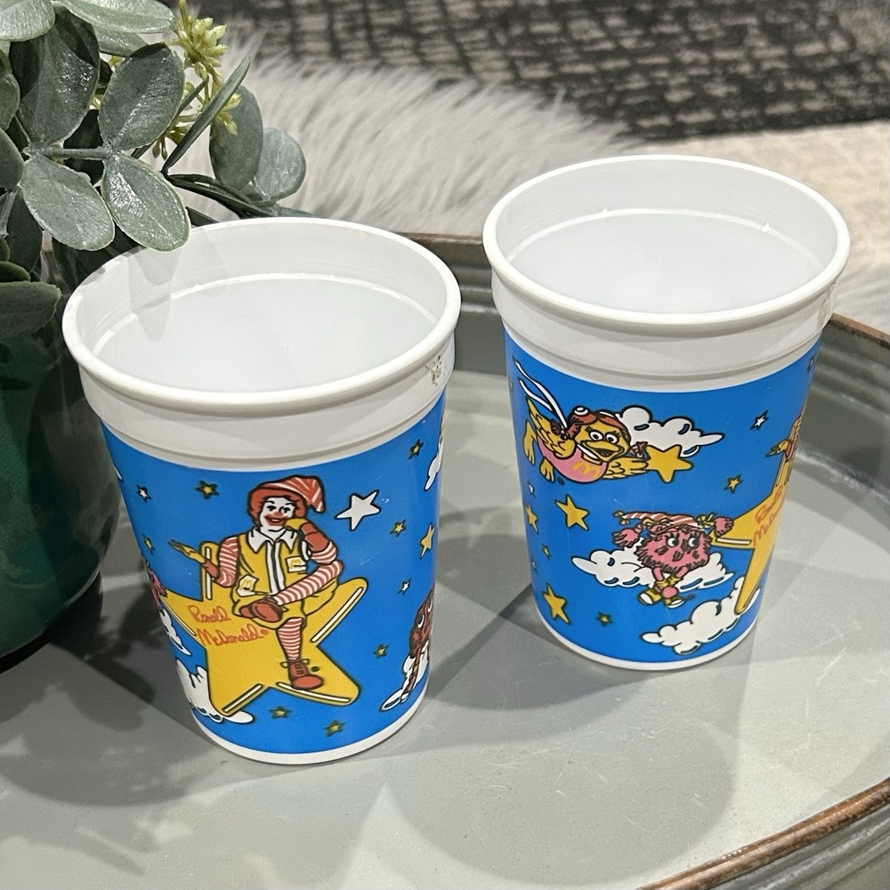 Vintage‎ McDonalds Plastic Drinking Cups Set Of Two (2) From Year 1988 - Picture 4 of 4
